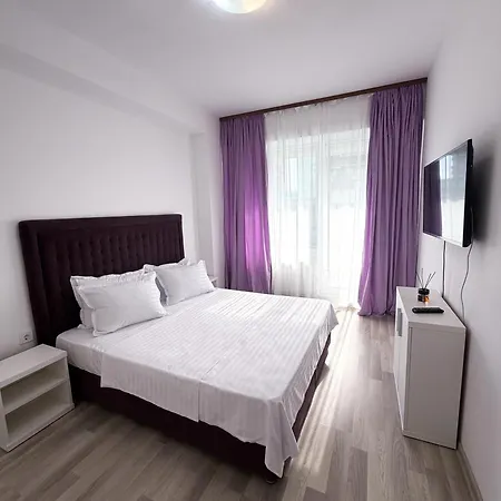Summerland Mamaia