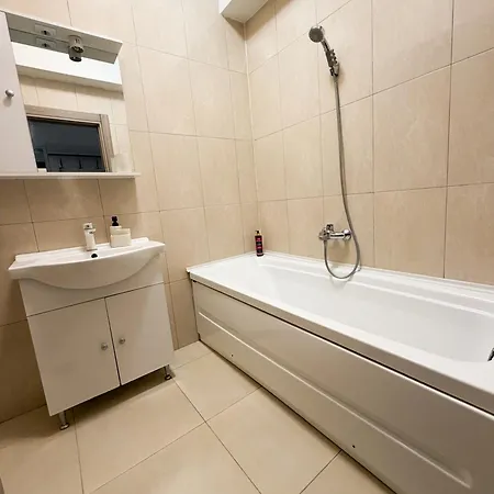 Summerland Apartament