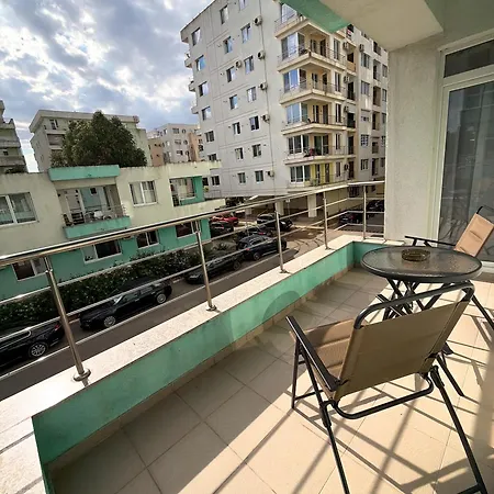 Summerland Apartament